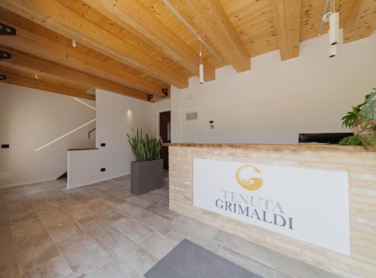 Tenuta Grimaldi Wine Resort Matelica Exterior foto